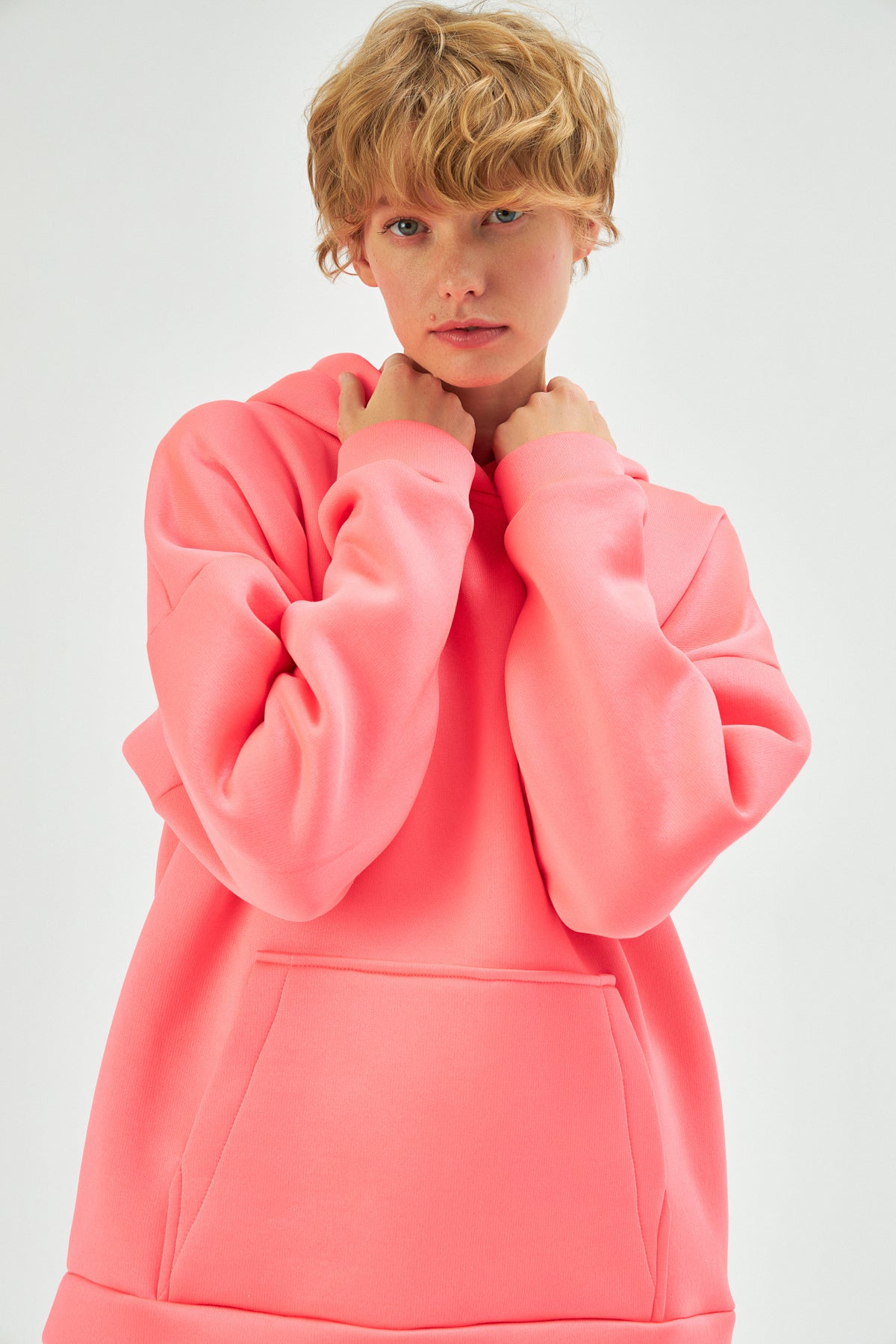 MUNI MUNI - Oversize Neon Hoodie - neon pink